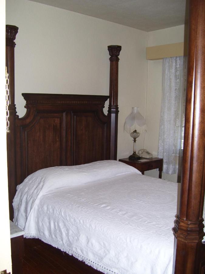 Inn At The Old Silk Mill Fredericksburg Exterior foto